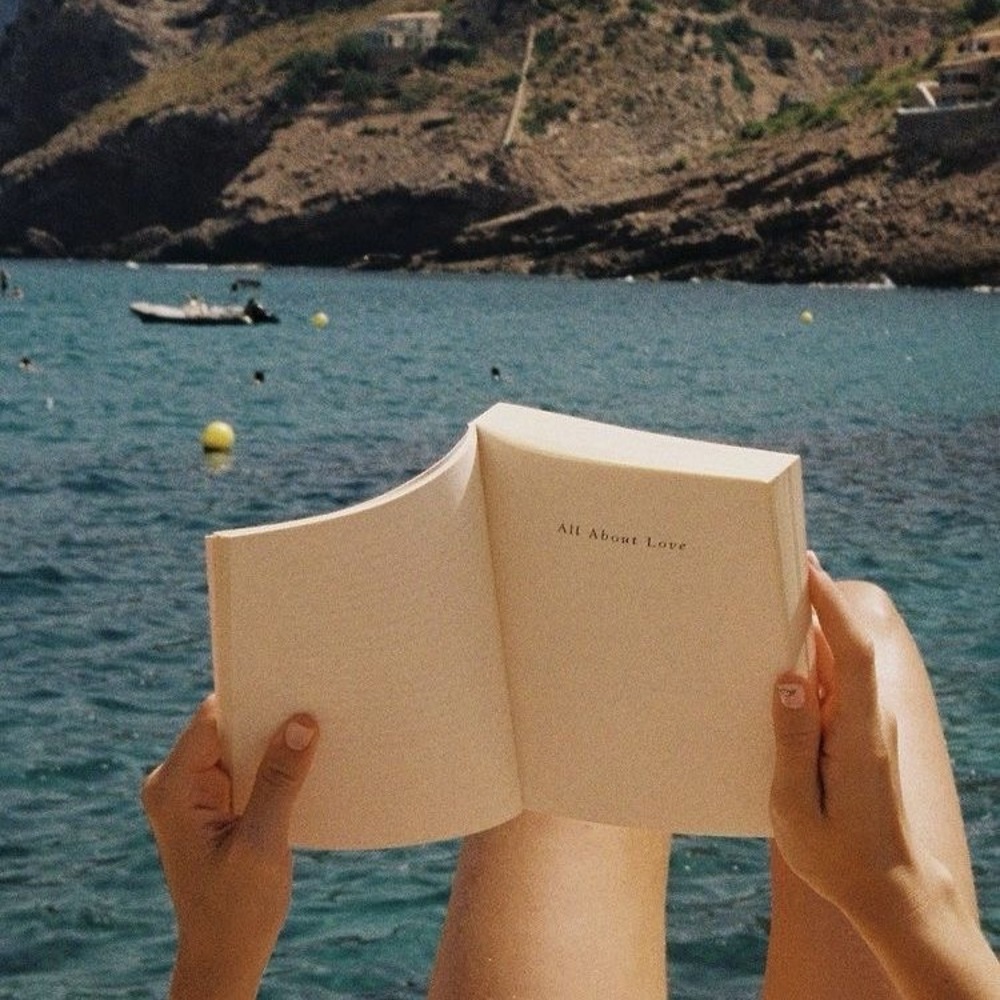 Meet your Posher, Michaela